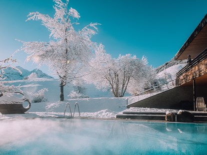 Allergiker-Hotels - Garten - Naturhotel Chesa Valisa Pool im Winter - Das Naturhotel Chesa Valisa****s